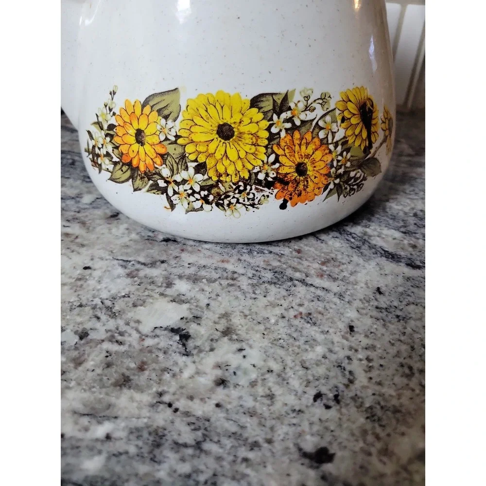 Vintage Ekco Country Garden Kettle Porcelain Clad - Picture 4 of 6